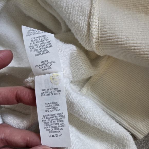 Arie Crew Sweatshirt with Bow Design - Picture 8 of 8